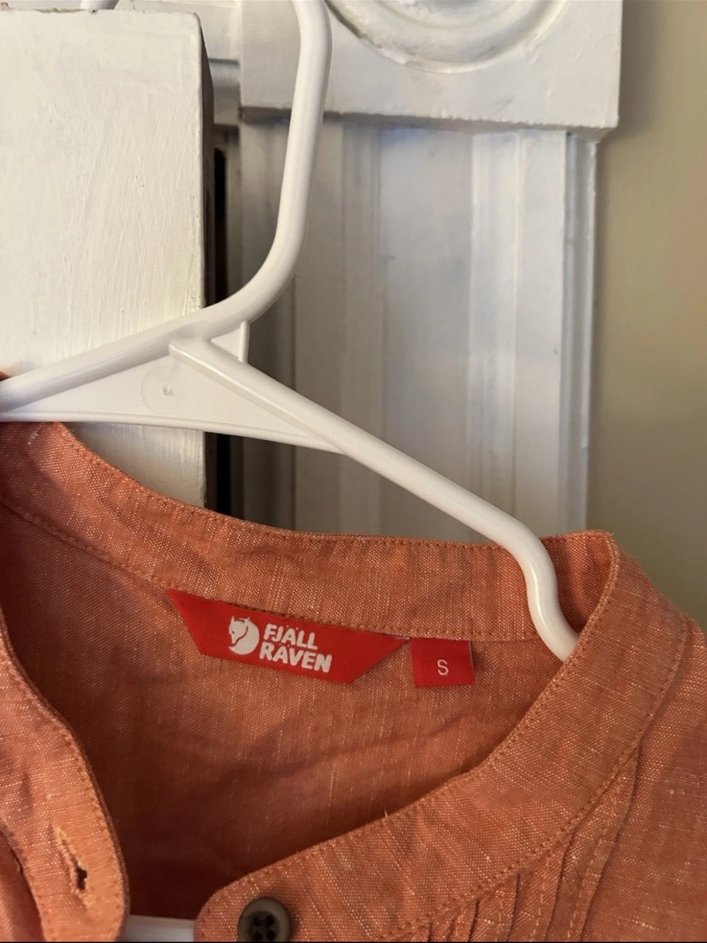 Fjallraven orange button down collarless long sleeve shirt woman's small - Picture 4 of 5